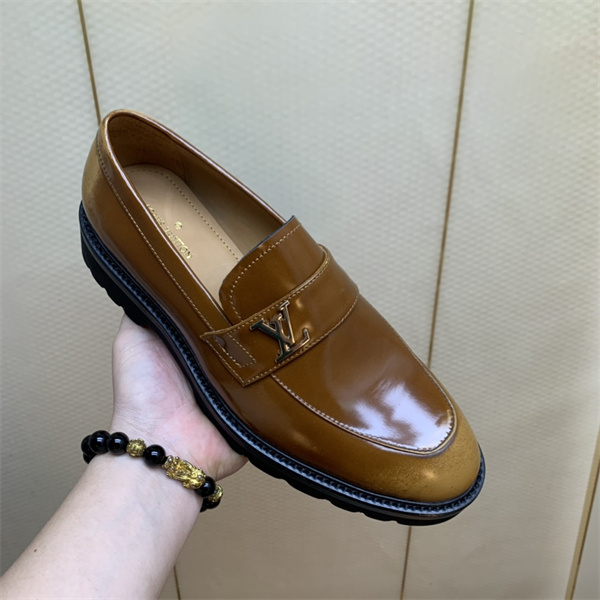 Lv Loafer 006