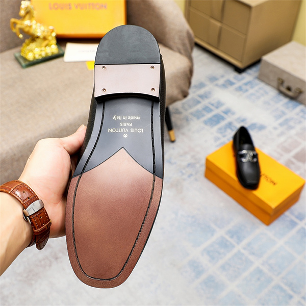 Lv Loafer 026