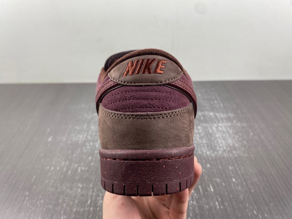 Nike Dunk SB 2024 FN0619-600