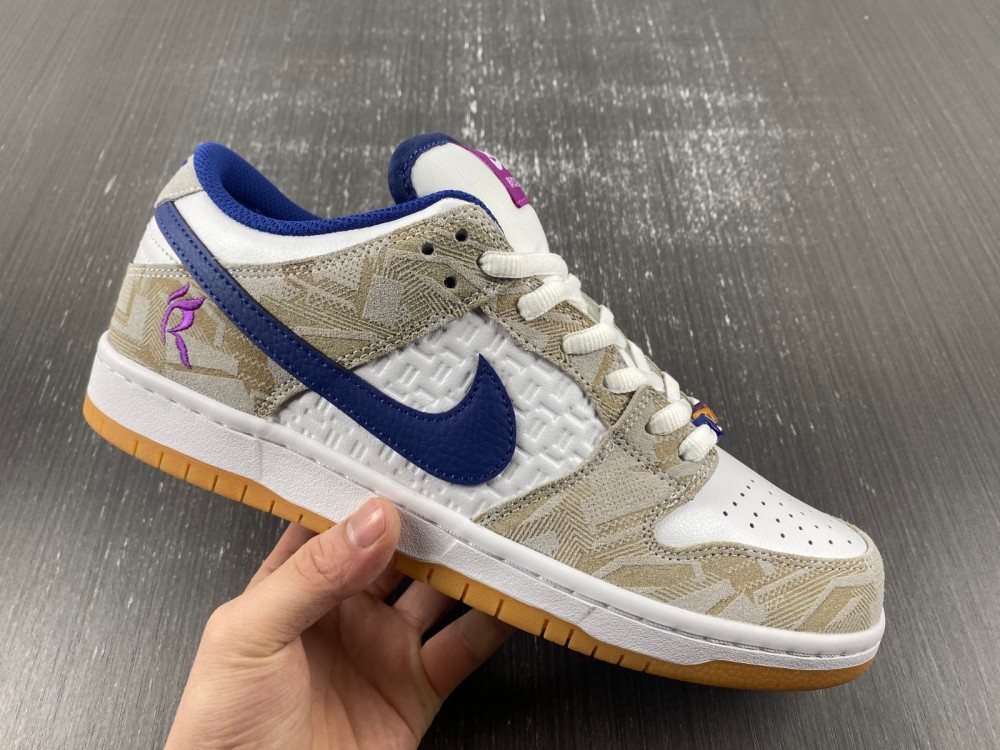 Rayssa Leal x Nike Dunk SB Low hua FZ5251-001