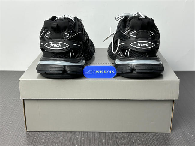 BLCG TRACK SNEAKER 542023 W1GB1 2045 with LED