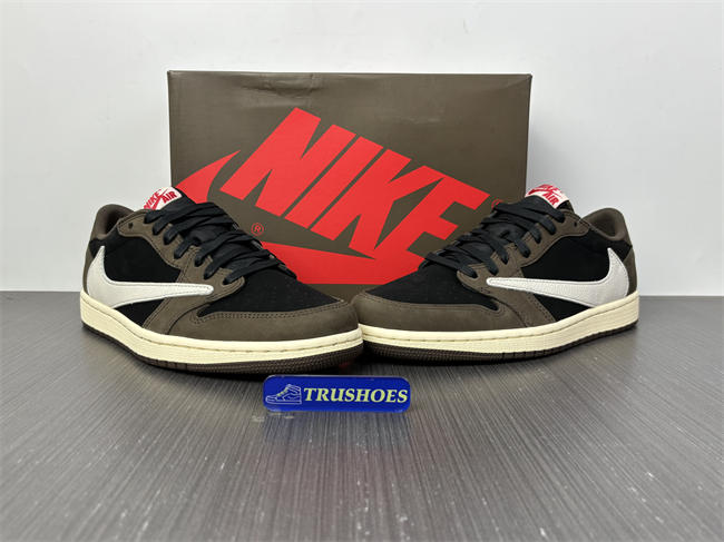 TRAVIS SCOTT X AIR JORDAN 1 LOW