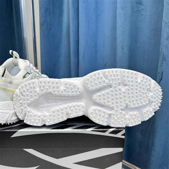 OFF-WHITE Be Right Back