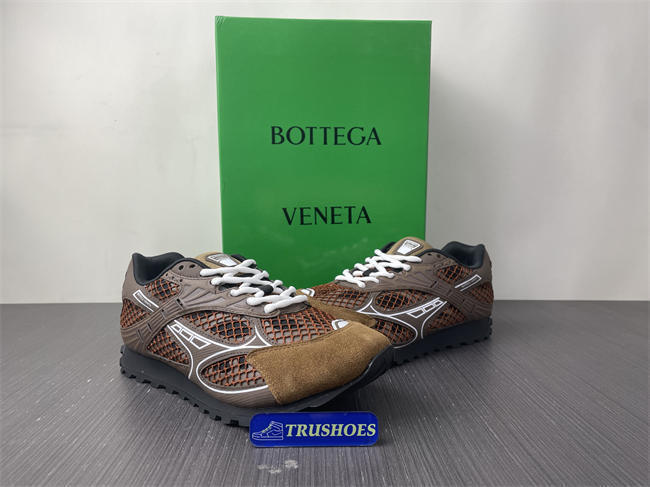 bo*te*ga Ve*ne*ta orbit surf