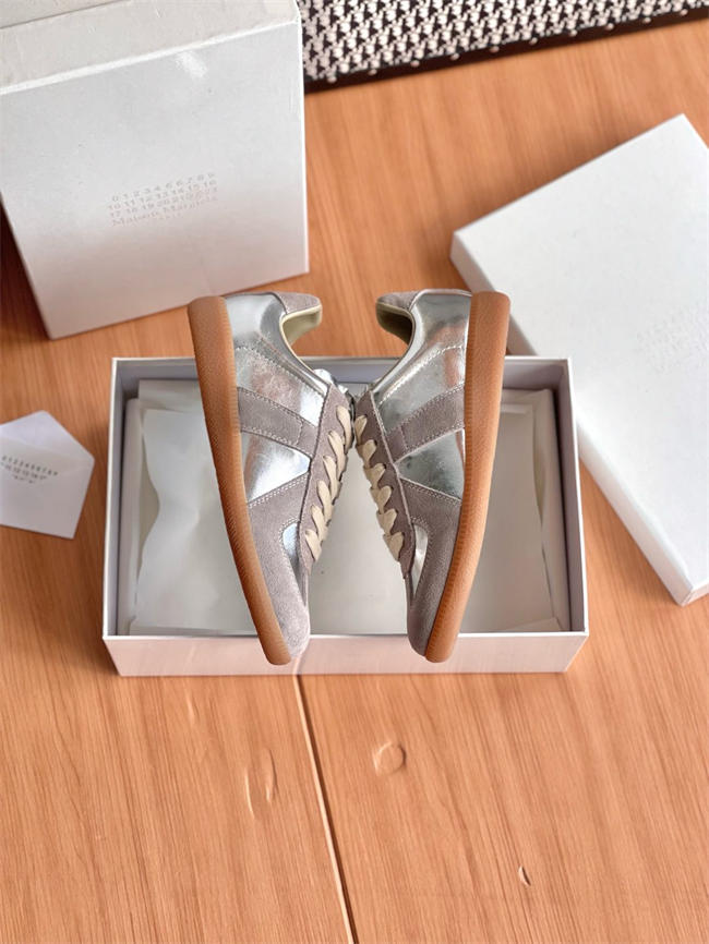 ma*s*n Ma*i*la sneaker