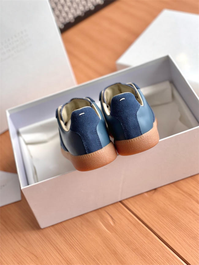 ma*s*n Ma*i*la sneaker