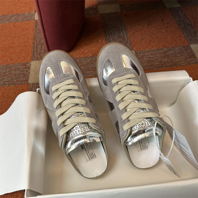 ma*s*n Ma*i*la sneaker