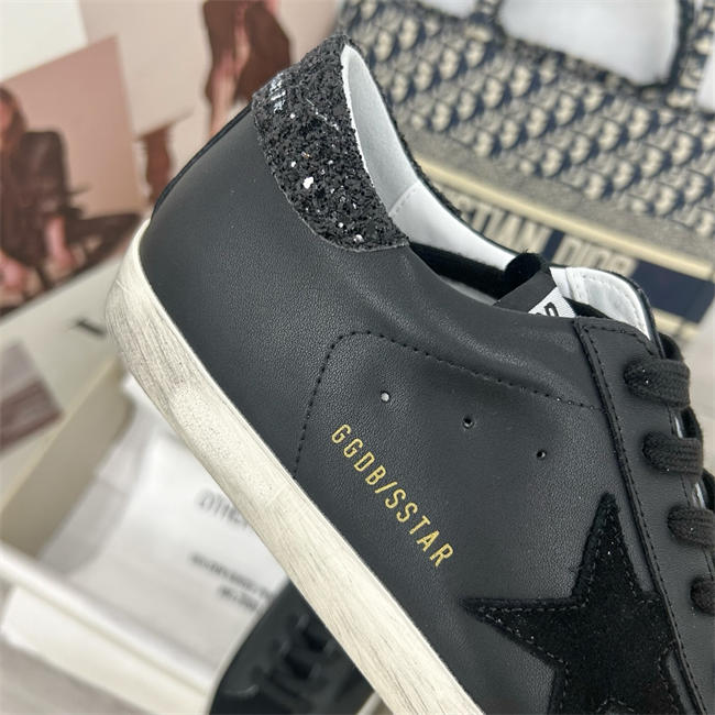 Golden Goose Sneaker
