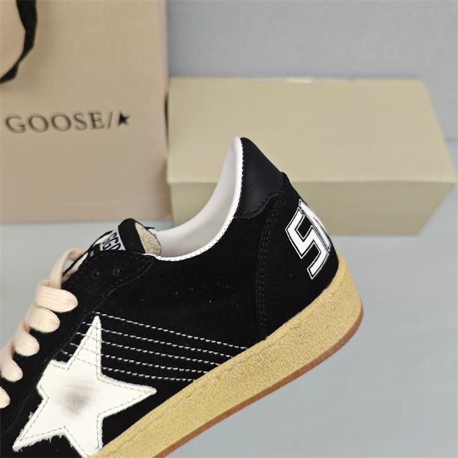 Golden Goose Sneaker
